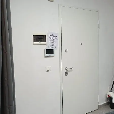 Casa N 2 Con Parcheggio Privato E Colonnina Ricarica Apartment *